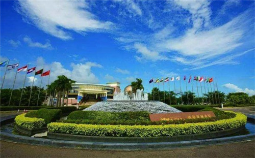 在昌图县加盟阿瓦山寨开店前景怎么样，昌图县投资中式快餐哪些项目比较适合新手